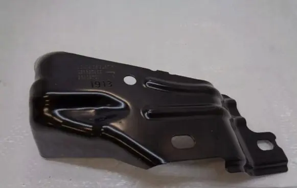 Citroen C3 Aircross Fender mounting bracket YQ00028280