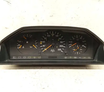 Speedometer (instrument cluster)