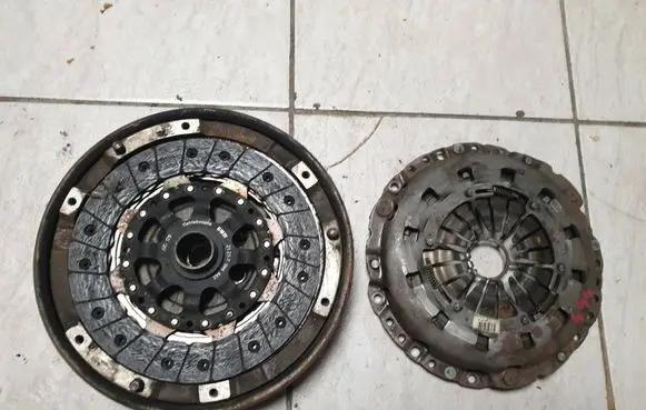 BMW 1 E81 E87 Clutch set kit 7594444