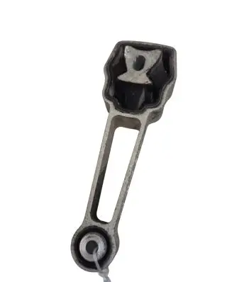 Land Rover Freelander 2 - LR2 Engine mount bracket
