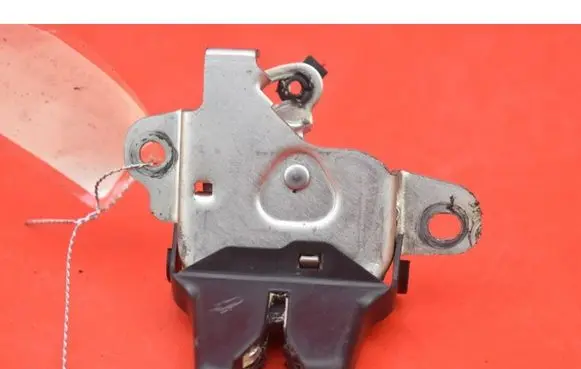 Suzuki SX4 Tailgate/trunk/boot lock/catch/latch 