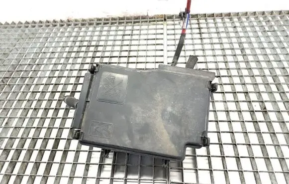 Opel Vivaro Fuse box set 93452999