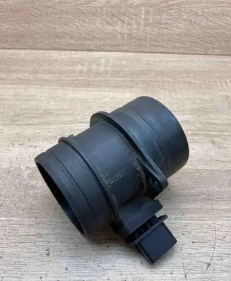 Audi A3 S3 8P Mass air flow meter 03G906461C 0281002735