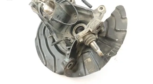 BMW X3 F25 Front wheel hub spindle knuckle 6787680 6787514
