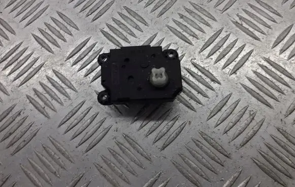 Opel Astra H Central body control module 52406341