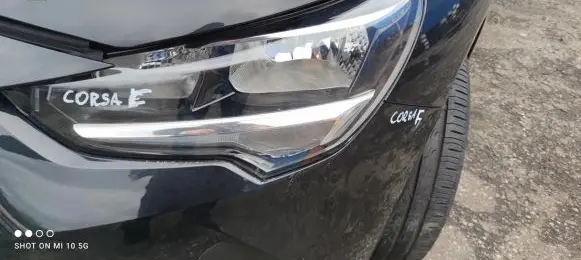 Mazda 6 Headlight/headlamp 9829465580