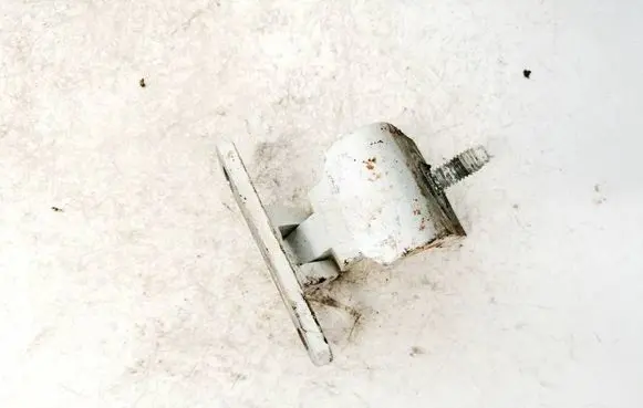 Audi Q3 8U Tailgate/trunk/boot hinge 8u0827300a