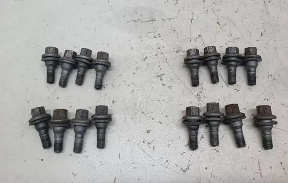 Citroen DS5 Nuts/bolts 