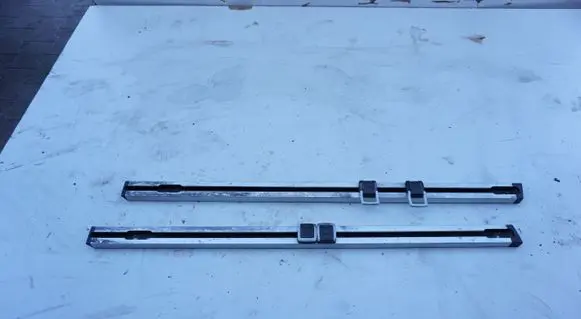Toyota Avensis T270 Other trunk/boot trim element ELEMENTYMOCUJCE
