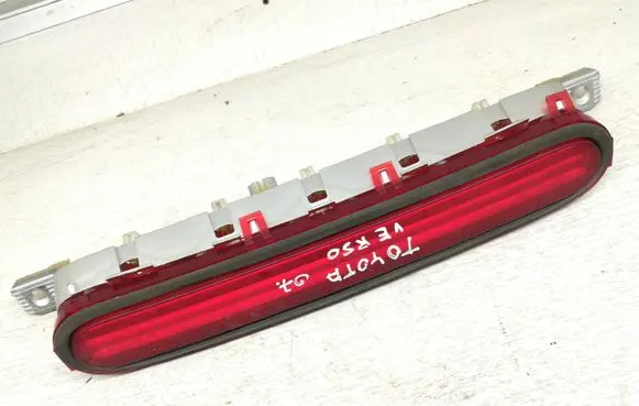Toyota Corolla Verso E121 Third/center stoplight 815700F011