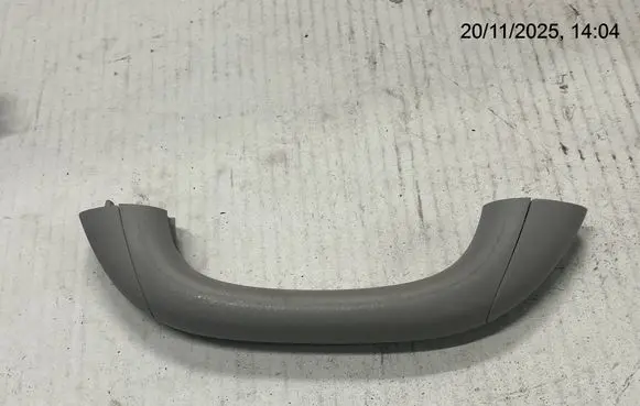 Mitsubishi L200 Front interior roof grab handle