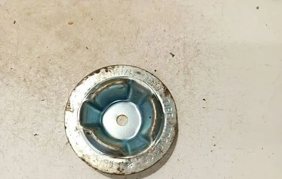 Honda Civic Spare wheel bolt 
