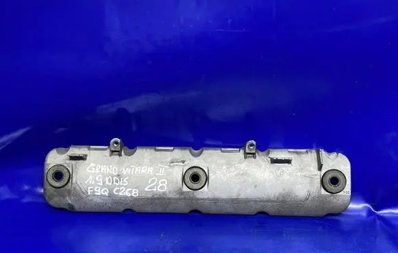 Suzuki Grand Vitara II Rocker cam cover 8200303546