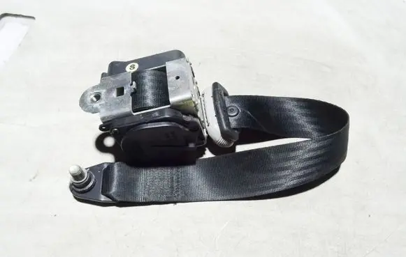 Alfa Romeo 156 Rear seatbelt 049059