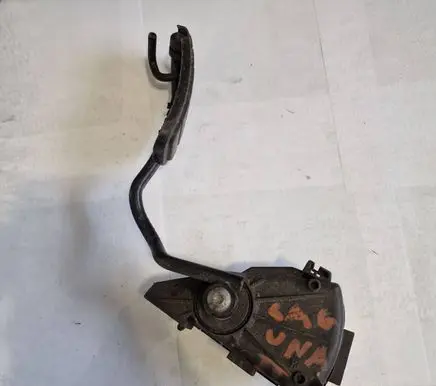 Renault Laguna II Accelerator throttle pedal 8200002905 6PV00811902 02450C2