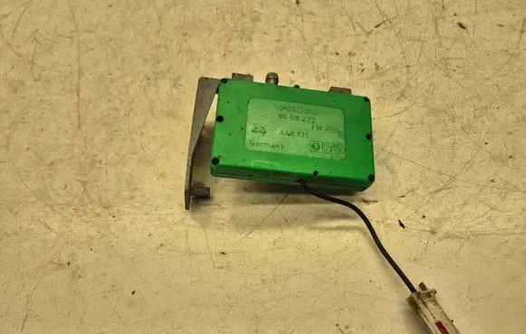 Volvo S80 Aerial antenna amplifier 9459222 AAR835