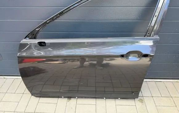 Volkswagen PASSAT B8 Front door 3G0831311L