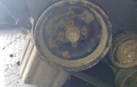 Volkswagen Golf III Crankshaft pulley