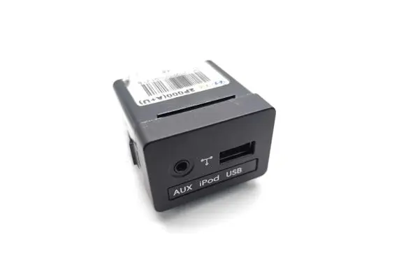 KIA Sorento USB socket connector 2P000