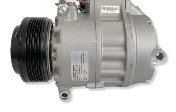 BMW X5M E70 Air conditioning (A/C) compressor (pump) 64526988518 EKL32974ZA