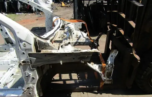 Suzuki SX4 S-Cross Front quarter panel KRIS46786