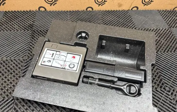Porsche Panamera (970) Tool box 97055141400
