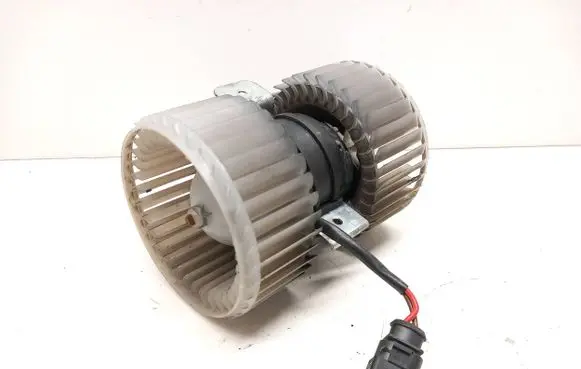 Volkswagen Phaeton Heater fan/blower 0130111045