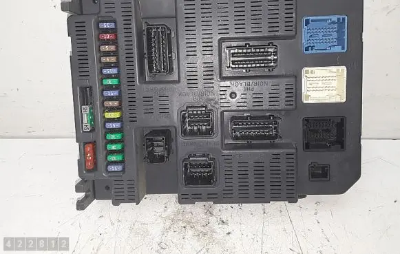 Citroen C3 Fuse module 9661532580