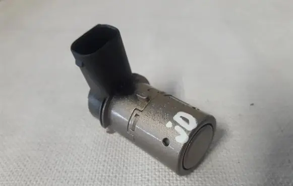 Mercedes-Benz B W245 Parking PDC sensor 1687755