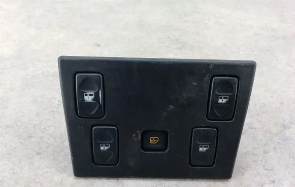 Land Rover Discovery Quarter vent window switch 