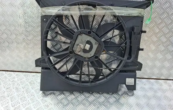 Volvo XC90 Electric radiator cooling fan S26371532 30665985 30680005