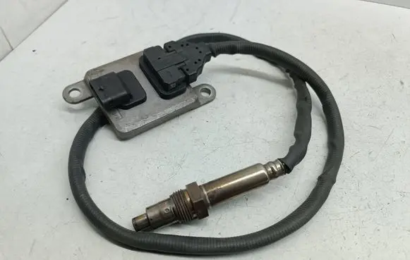 Mercedes-Benz GLC X253 C253 Lambda probe sensor A0009052909 0009052909 180319053302