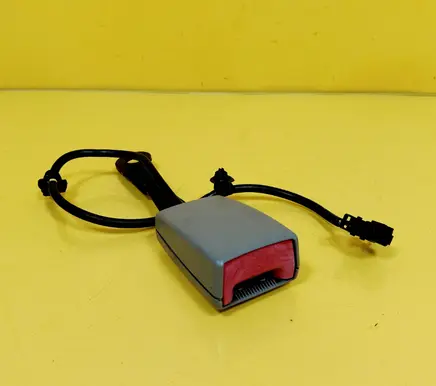 Audi A8 S8 D3 4E Front seatbelt buckle 4E0857755