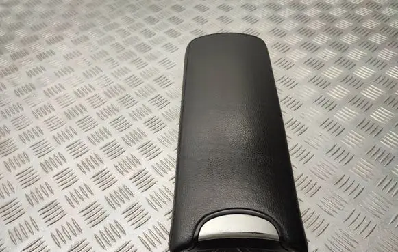 Toyota Avensis T270 Armrest 