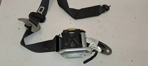 Honda Civic IX Front seatbelt 307850810 0589 0589P1000123