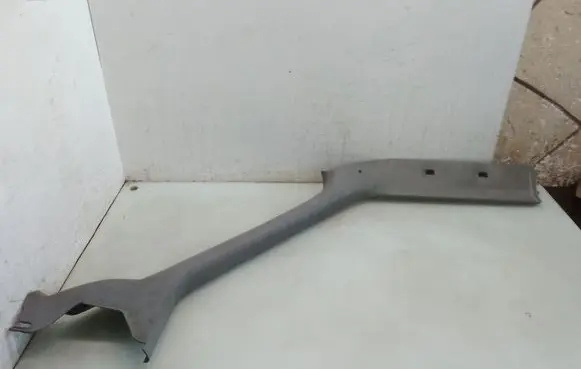 Volkswagen Transporter - Caravelle T4 (A) pillar trim 705867234