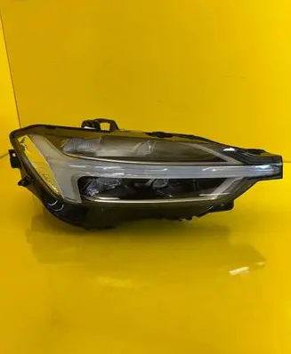 Volvo XC60 Headlight/headlamp 31656614