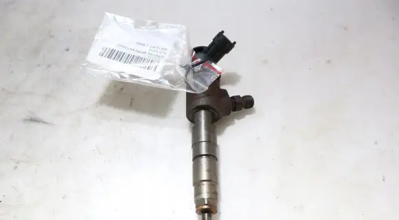 Peugeot 308 Fuel injector 0445110340