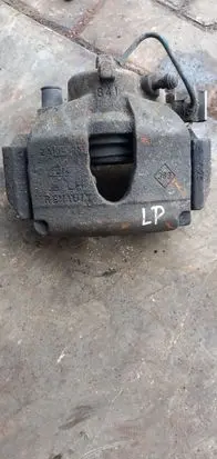 Nissan King Cab, Navara Front brake caliper