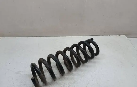 BMW 1 E81 E87 Rear coil spring 