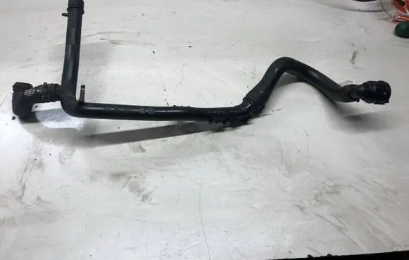 Volkswagen PASSAT B7 Engine coolant pipe/hose 1K0122058L KA4123618HU