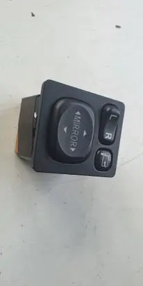 Toyota Verso Wing mirror switch