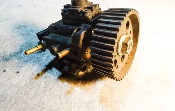 Alfa Romeo 147 Fuel injection high pressure pump 0055205935 0445010150