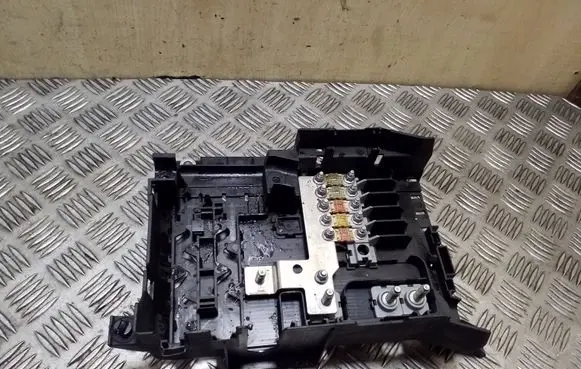 Audi Q7 4L Fuse box set 7L0937548C