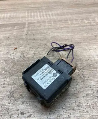 Nissan X-Trail T31 Immobilizer control unit/module 285912F000 5WK48647