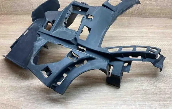 Mercedes-Benz S W222 Front bumper mounting bracket AAD69 RIGHTSIDE