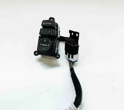 Hyundai Tucson TL Other devices 93573D3100