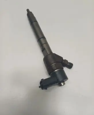 Hyundai Matrix Fuel injector 0445110223