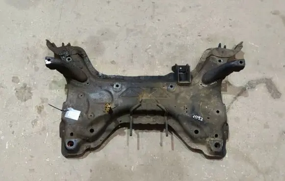 Citroen C4 I Picasso Front subframe 