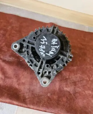 Nissan Qashqai Generator/alternator 8200728292A